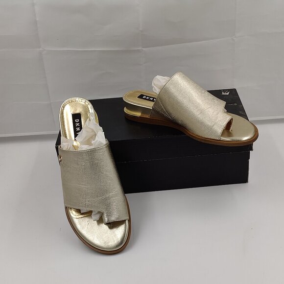 DKNY Daz Sandals Women's Size 8.5, Gold - Picture 3 of 8